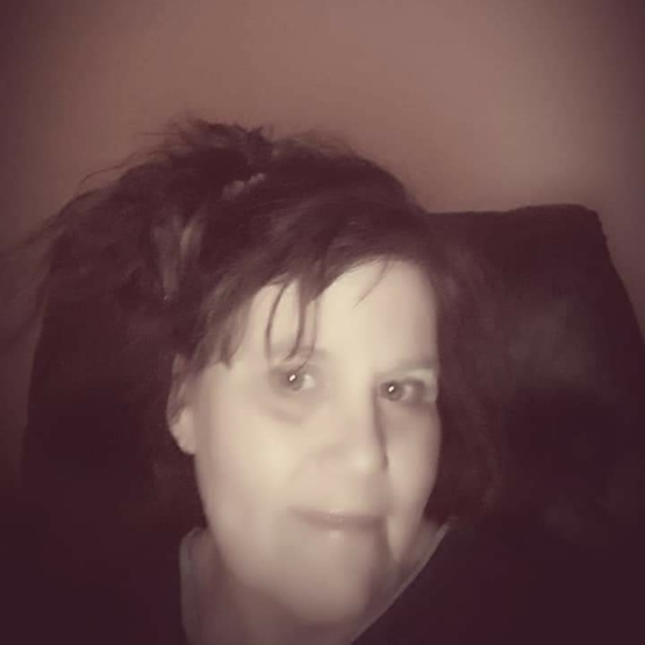 Meet your Posher, Ronda - Picture 2 of 2